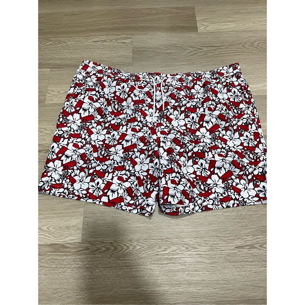 Vineyard Vines Swim Shorts XXL Mens Red White and Blue Whales Trunks